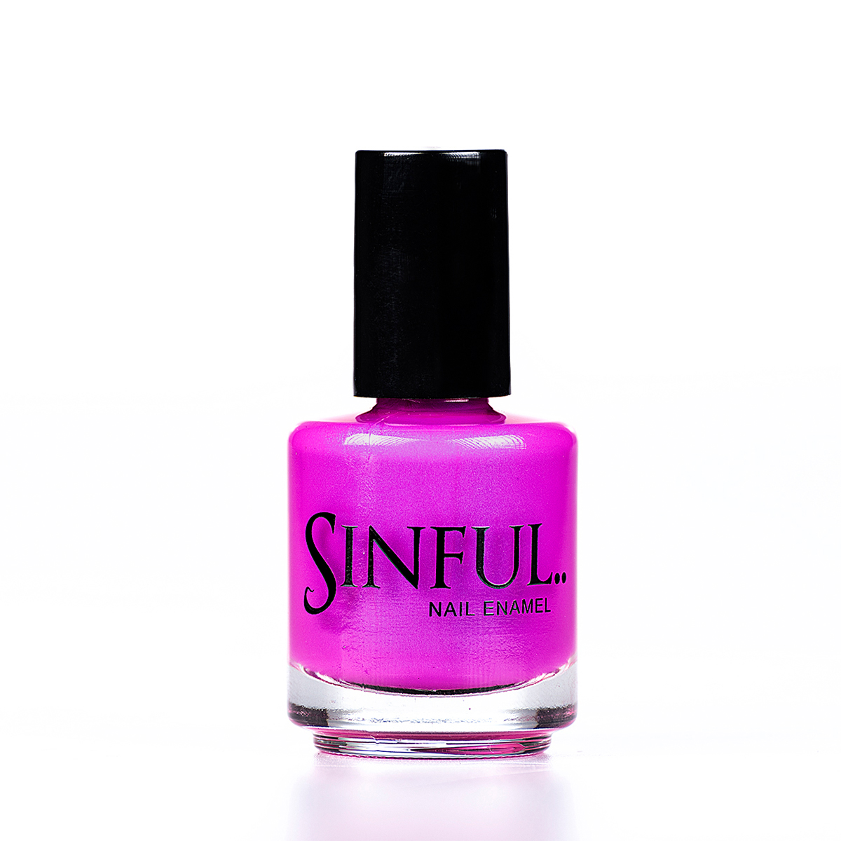 Stand out from the crowd with our brightest purple Drama Queen. Sinful always recommends applying two coats of polish to give a solid colour, then applying top coat to extend the wear-time of the polish. 15ml
